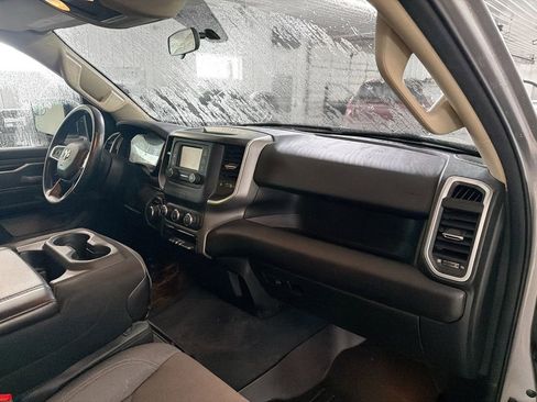 Used 2019 RAM 1500 Big Horn AWD/4WD image 12