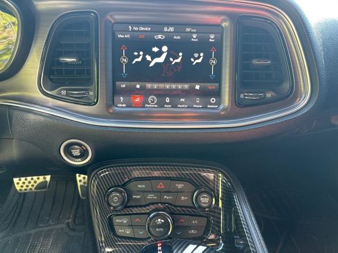Used 2018 Dodge Challenger R/T w/ Driver Convenience Group RWD image 16