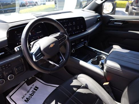 Used 2025 Chevrolet Tahoe High Country w/ Sun And Tow Package image 12