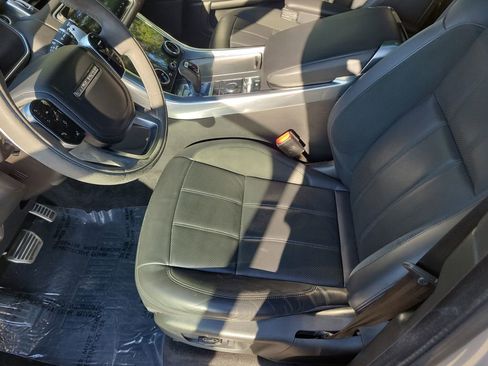 Used 2021 Land Rover Range Rover Sport HST image 20