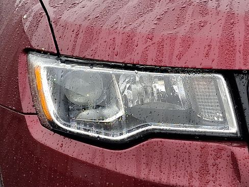 Used 2020 Jeep Grand Cherokee Limited w/ Trailer Tow Group IV image 10