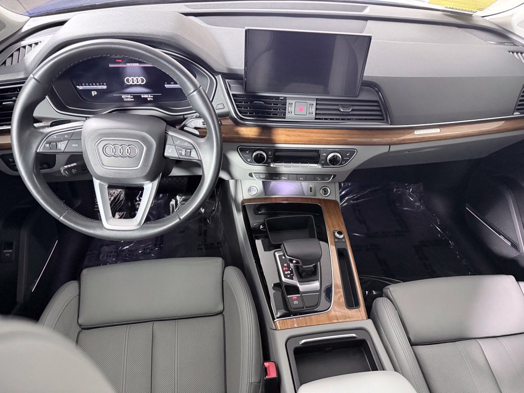 Used 2022 Audi Q5 2.0T Premium Plus w/ Premium Plus Package AWD/4WD image 11