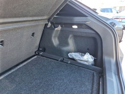 Used 2025 Volkswagen ID.4 Pro image 25