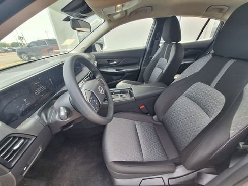 New 2026 Nissan Sentra SV w/ Floor Mat Package FWD image 13