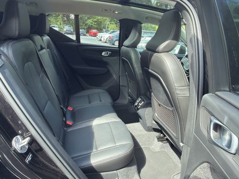 Used 2026 Volvo XC40 B5 Plus AWD/4WD image 19