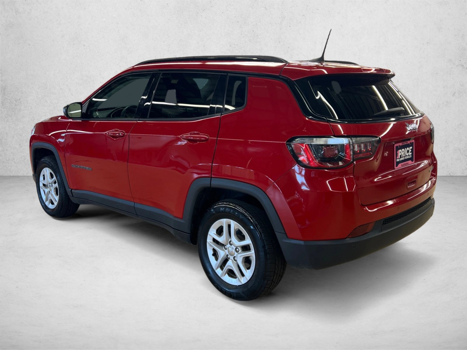 Used 2018 Jeep Compass Sport w/ Tech Group FWD image 7