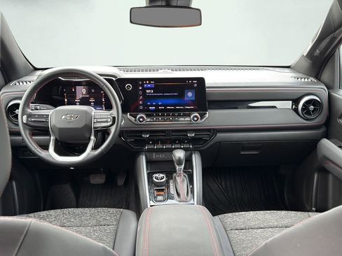 Used 2023 Chevrolet Colorado Z71 w/ Z71 Convenience Package 2 image 21