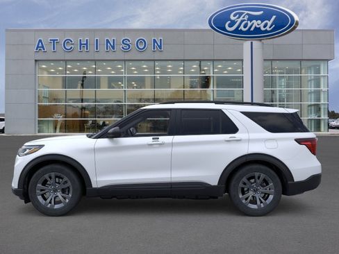 New 2026 Ford Explorer Active image 3