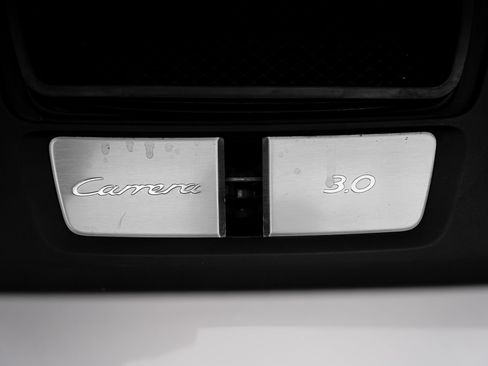 Used 2018 Porsche 911 Carrera RWD image 67