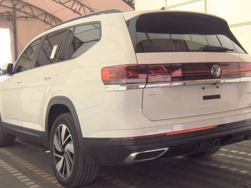 Used 2024 Volkswagen Atlas SE FWD image 7