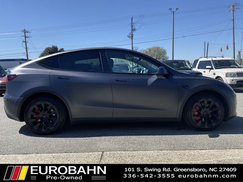 Used 2021 Tesla Model Y Long Range image 22