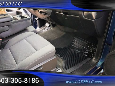 Used 2018 Chevrolet Silverado 1500 LT w/ All Star Edition AWD/4WD image 32
