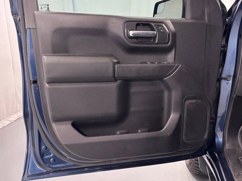 Used 2020 Chevrolet Silverado 1500 Custom w/ Custom Value Package AWD/4WD image 16
