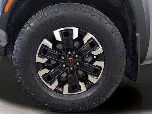 Used 2022 Nissan Frontier PRO-4X AWD/4WD image 29