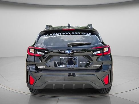 Used 2024 Subaru Crosstrek 2.0i Premium AWD/4WD image 5