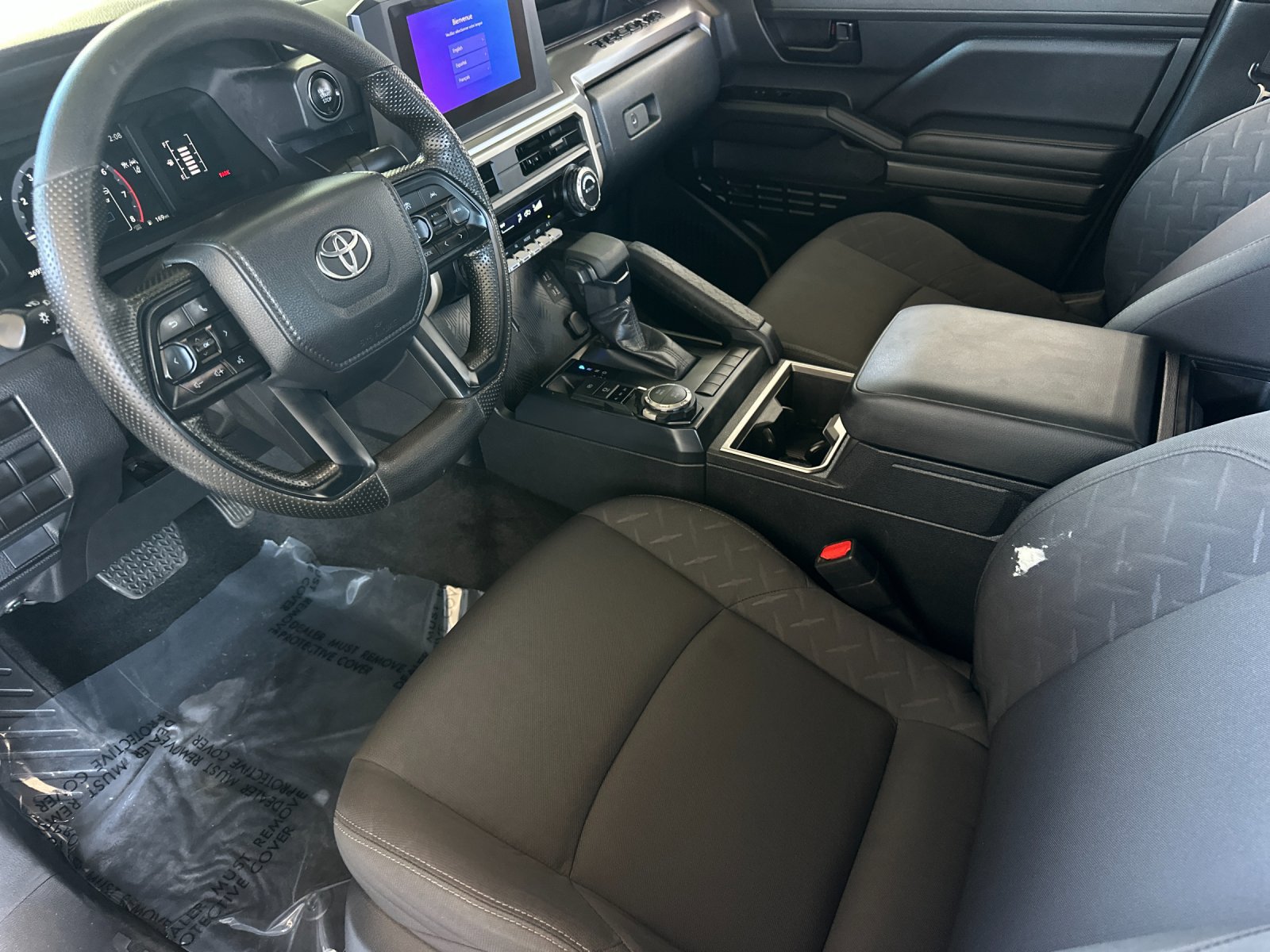 Used 2024 Toyota Tacoma SR5 AWD/4WD image 9