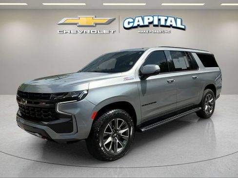 Used 2023 Chevrolet Suburban Z71 w/ Luxury Package AWD/4WD image 1