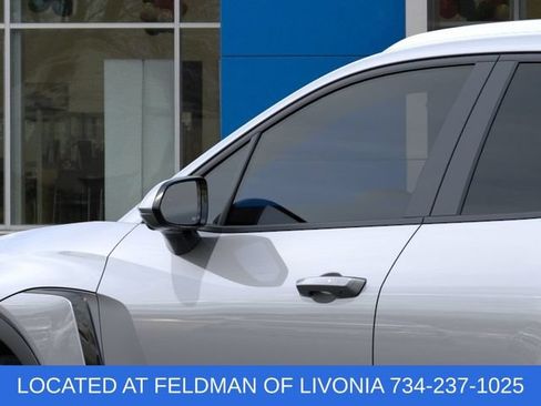 Used 2026 Chevrolet Blazer EV LT FWD image 12