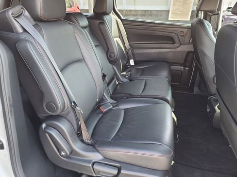 Certified 2023 Honda Odyssey Sport image 17