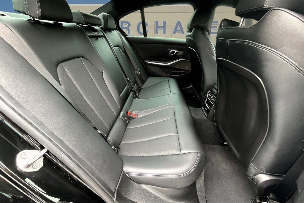 Used 2024 BMW M340i RWD image 27