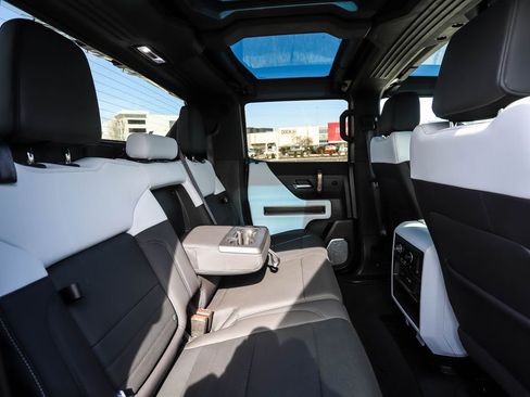 Used 2024 GMC Hummer EV 3X w/ Omega Edition image 25