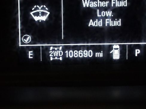 Used 2020 Chevrolet Silverado 1500 Custom w/ Custom Value Package AWD/4WD image 8