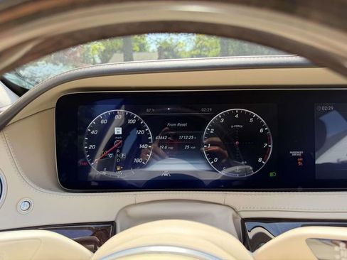 Used 2020 Mercedes-Benz S 560 4MATIC Sedan image 27
