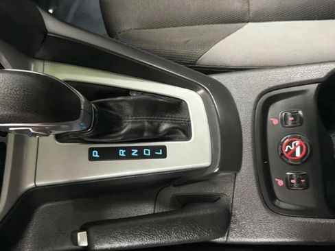 Used 2014 Ford Focus SE w/ SE Winter Package FWD image 12