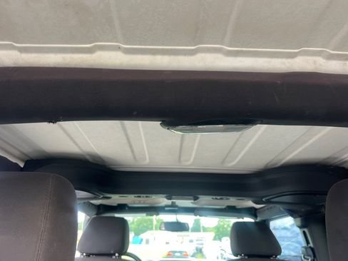 Used 2015 Jeep Wrangler Unlimited Sport w/ Power Convenience Group AWD/4WD image 19