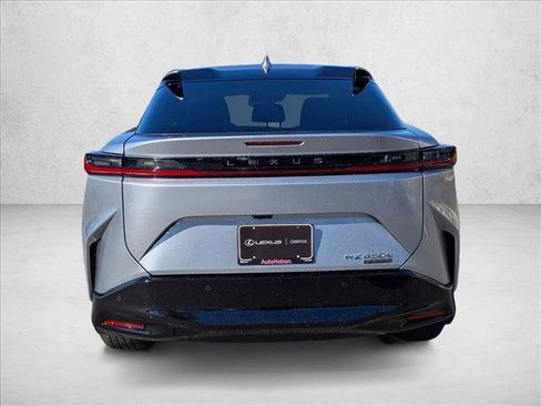 Used 2023 Lexus RZ 450e Premium image 9