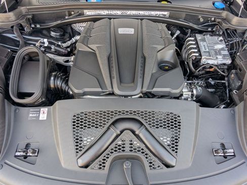 New 2026 Porsche Macan S image 28