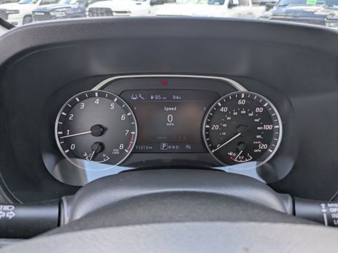 Used 2025 Nissan Frontier S w/ S Utility Package RWD image 17
