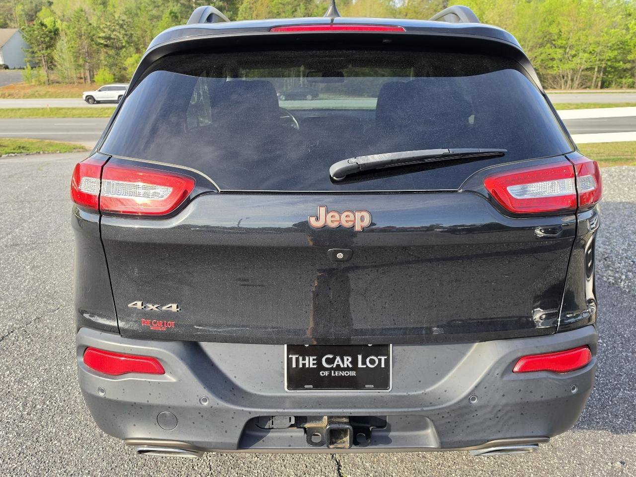 Used 2016 Jeep Cherokee 75th Anniversary AWD/4WD image 5