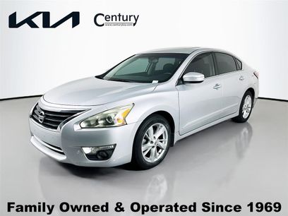 Used 2015 Nissan Altima 2.5 SV w/ Convenience Package