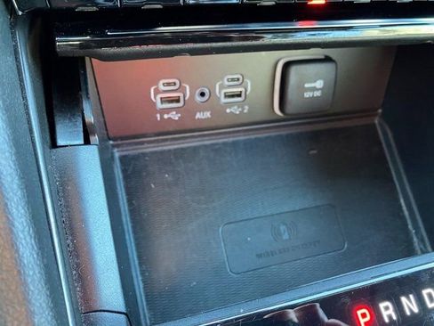 Used 2024 Jeep Grand Cherokee Altitude image 7