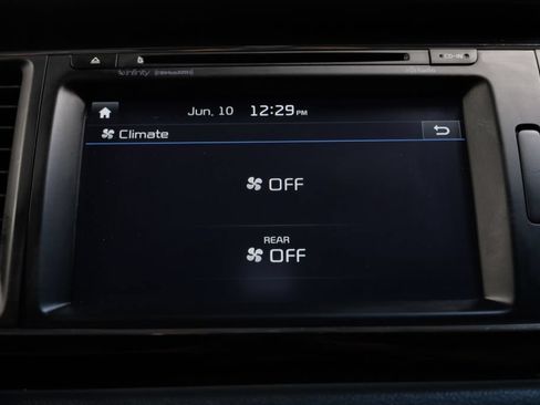 Used 2016 Kia Sedona SX FWD image 45