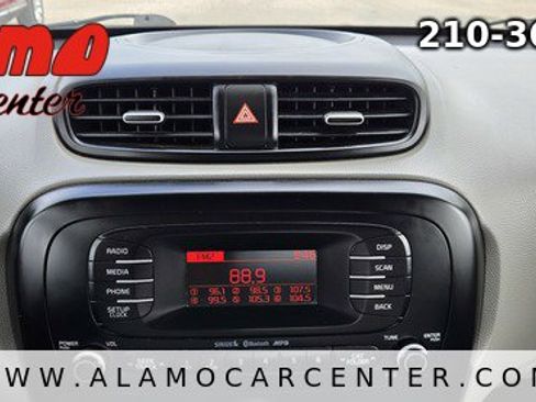 Used 2016 Kia Soul FWD image 40