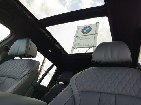 New 2026 BMW X7 M60i image 31