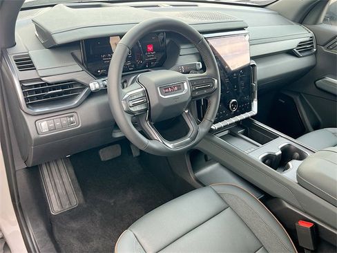 New 2026 GMC Acadia AT4 w/ Luxury Package image 6