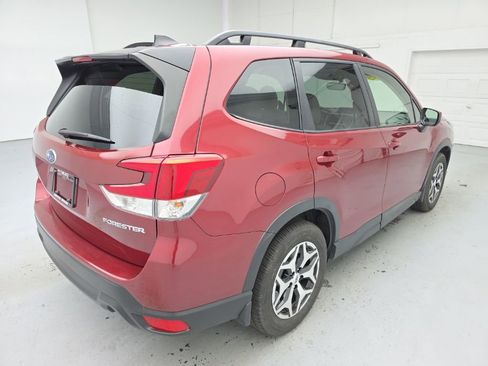 Used 2024 Subaru Forester Premium AWD/4WD image 11