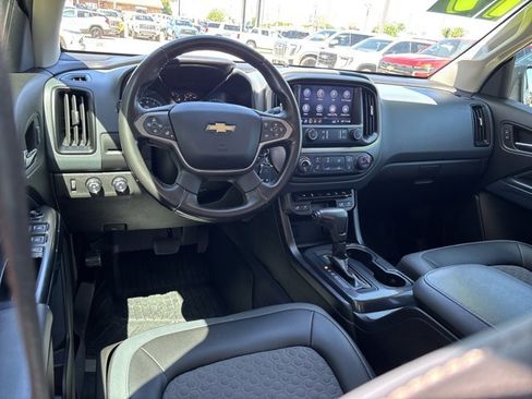 Used 2019 Chevrolet Colorado Z71 AWD/4WD image 16