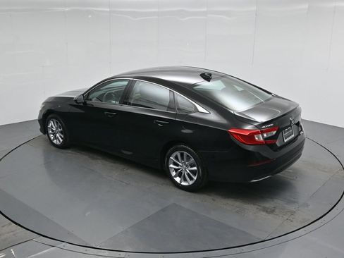Used 2022 Honda Accord LX image 40