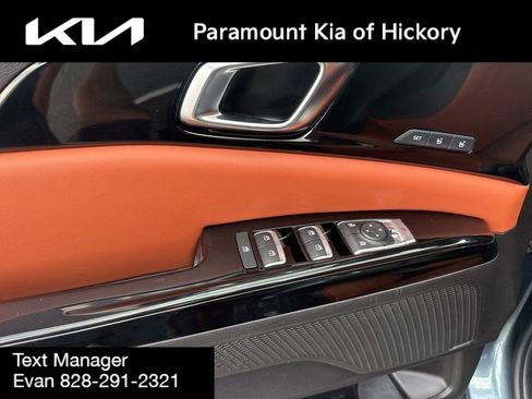Used 2022 Kia Carnival SX Prestige w/ Paint Protection Package FWD image 25