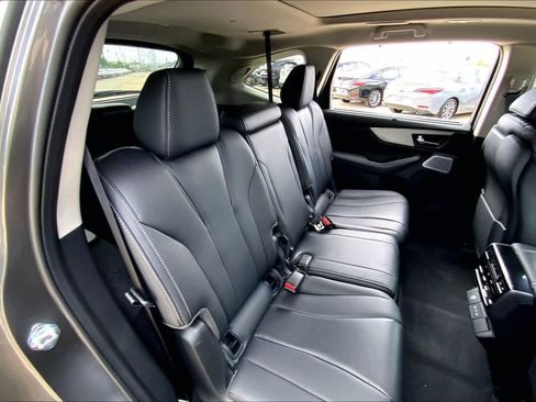 Used 2026 Acura MDX FWD w/ Technology Package image 18