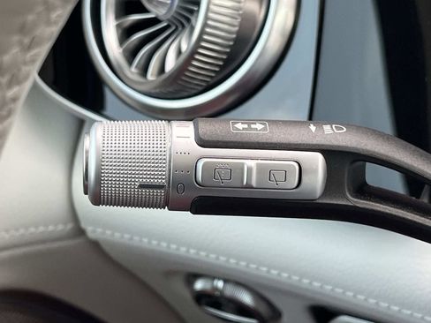 Certified 2023 Mercedes-Benz EQS 580 4MATIC SUV image 37