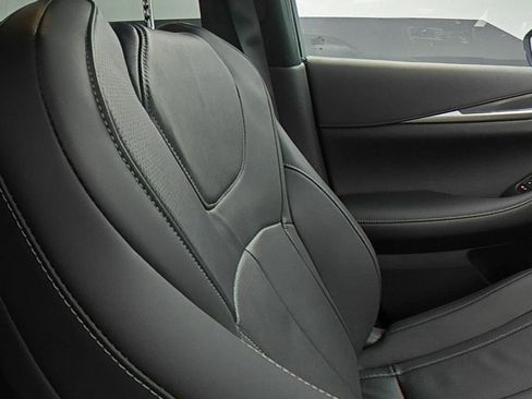 Used 2025 INFINITI QX60 Luxe image 11