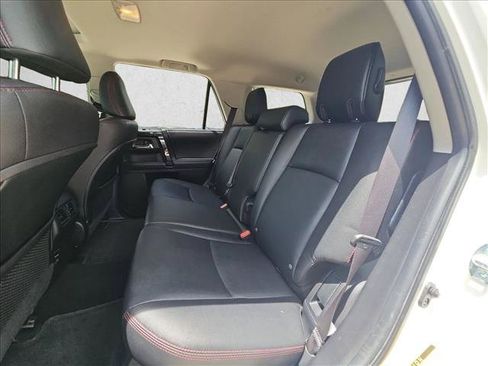 Used 2018 Toyota 4Runner TRD Off-Road Premium AWD/4WD image 18