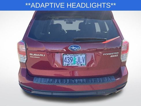 Used 2017 Subaru Forester 2.5i Touring AWD/4WD image 6