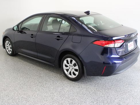 Used 2025 Toyota Corolla LE FWD image 9