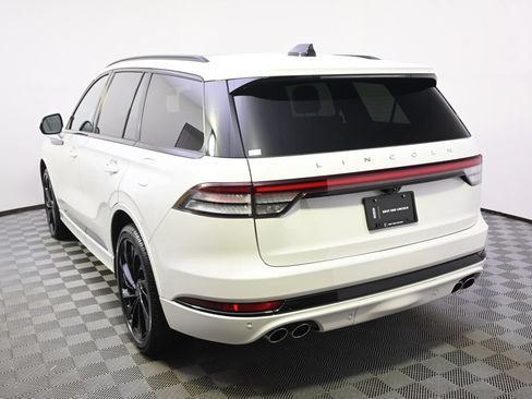 New 2026 Lincoln Aviator Reserve w/ Jet Appearance Package AWD/4WD image 4